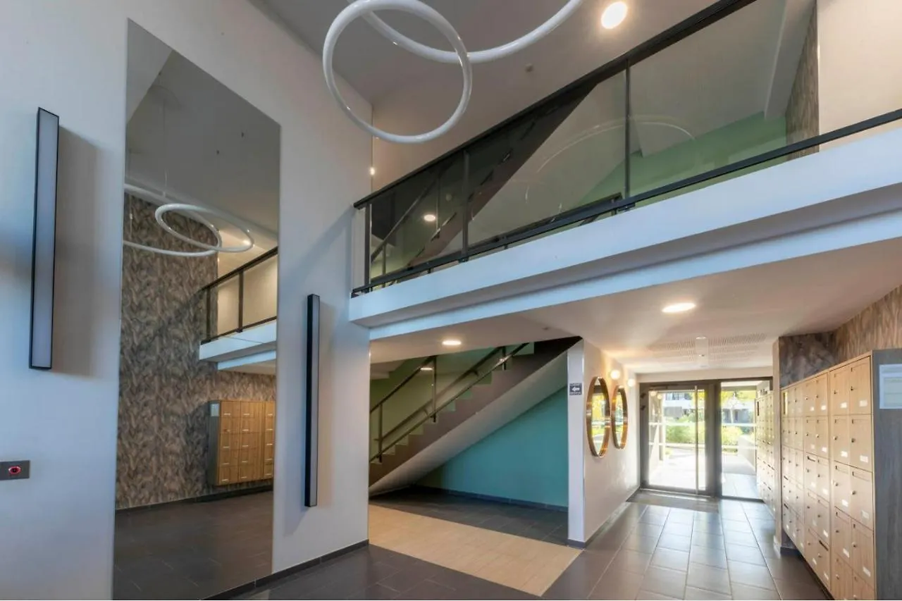 Residence Pearl Beach - Seaside Rooftop Pool Villeneuve-Loubet France
